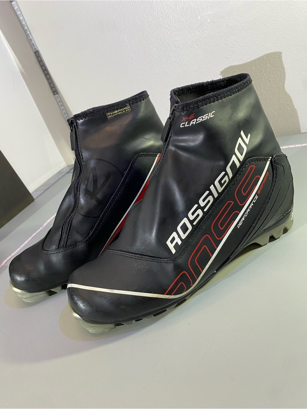 Rossignol Men's Black Ski Boots Red Performance Series 40 Size Motion Control